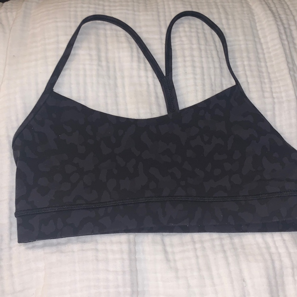 Lululemon Flow Y Nulu Bra Light Support - Formation Camo Deep Coal